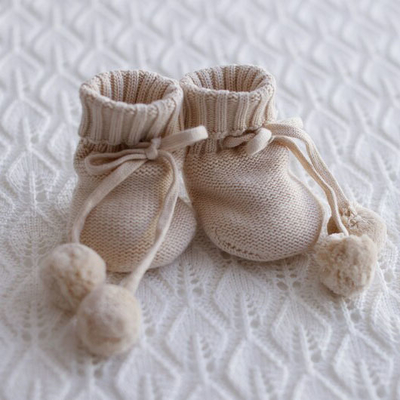 Y-Z Custom Design Unisex Baby Booties Breathable Cotton Knitted Soft Shoes with Pom Pom Cute Newborn Booties Pack of 200 Pairs
