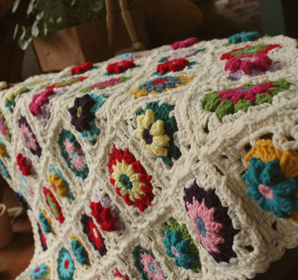 Y-Z 80*60 Vintage Retro Boho Crochet Afghan Granny Flower Decorative comfort Throw Blankets for Home Decor